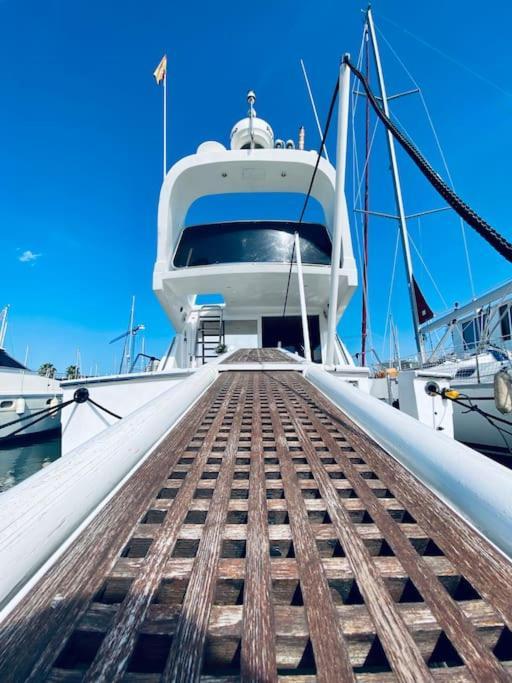 Barco Muy Romantico Con Parking! Sant Adria de Besos Exterior foto